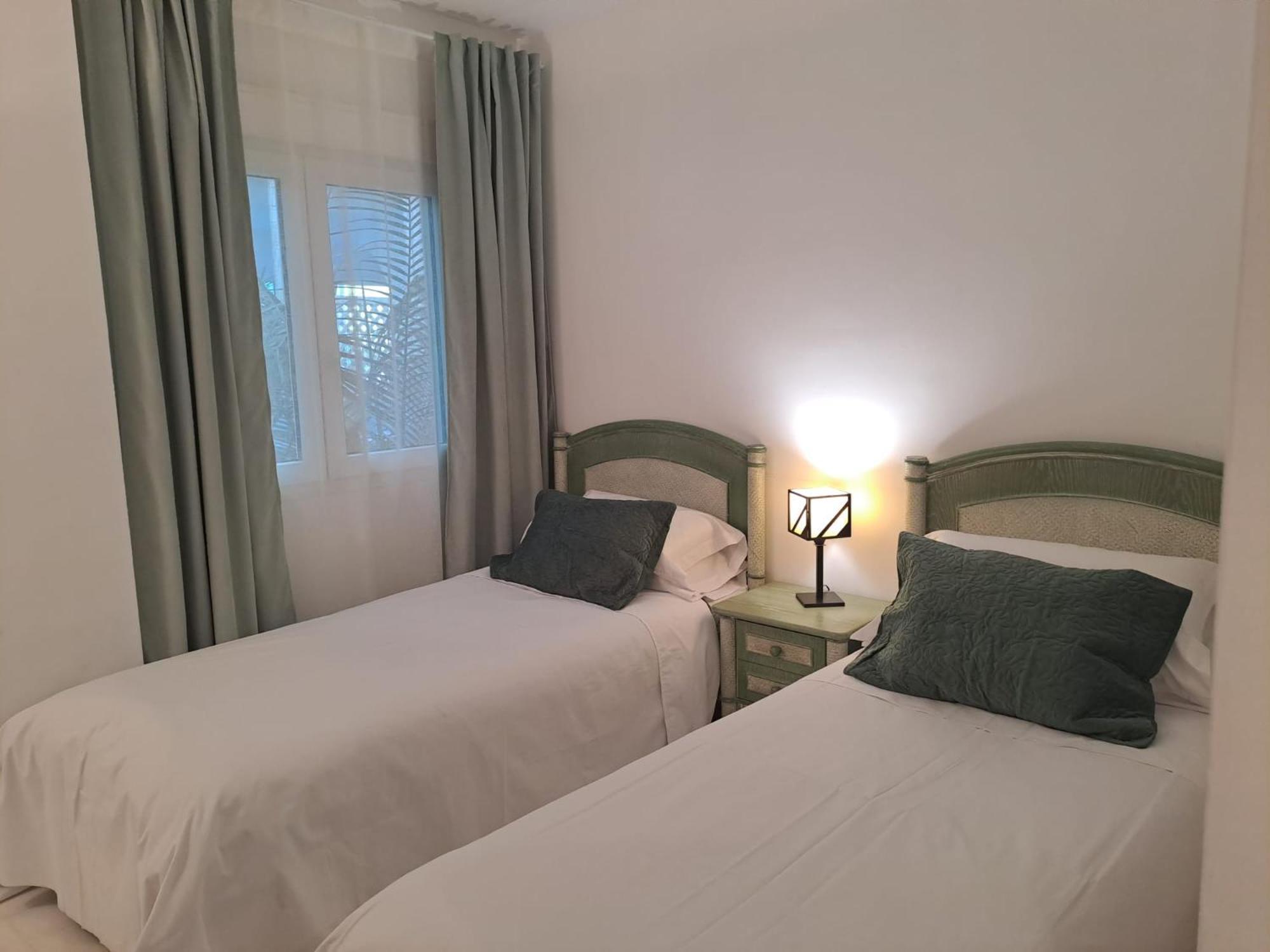 Luminous Apartment In Playas Del Duque , Puerto Banus By Holidays & Home มาร์เบยา ภายนอก รูปภาพ