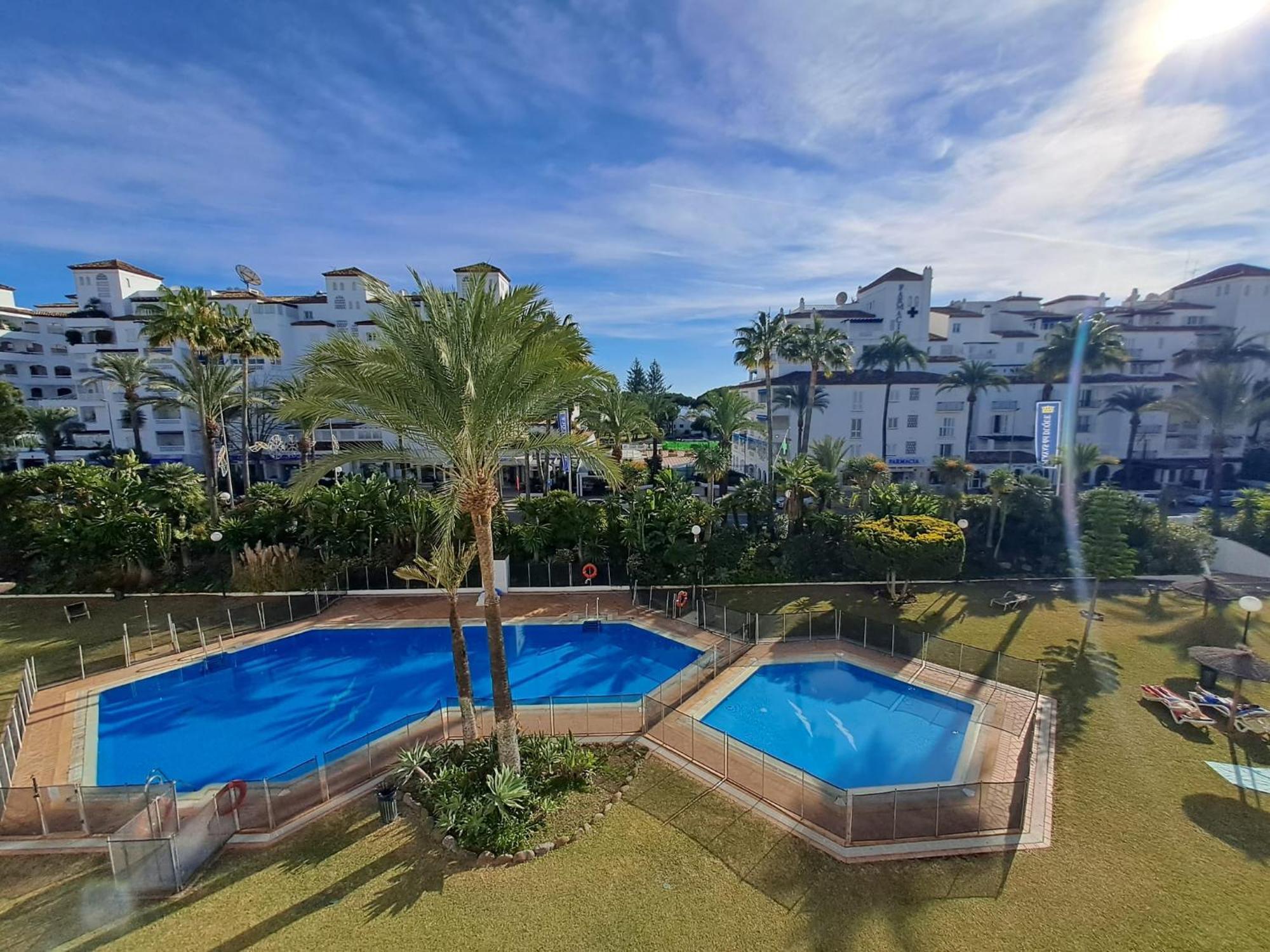 Luminous Apartment In Playas Del Duque , Puerto Banus By Holidays & Home มาร์เบยา ภายนอก รูปภาพ